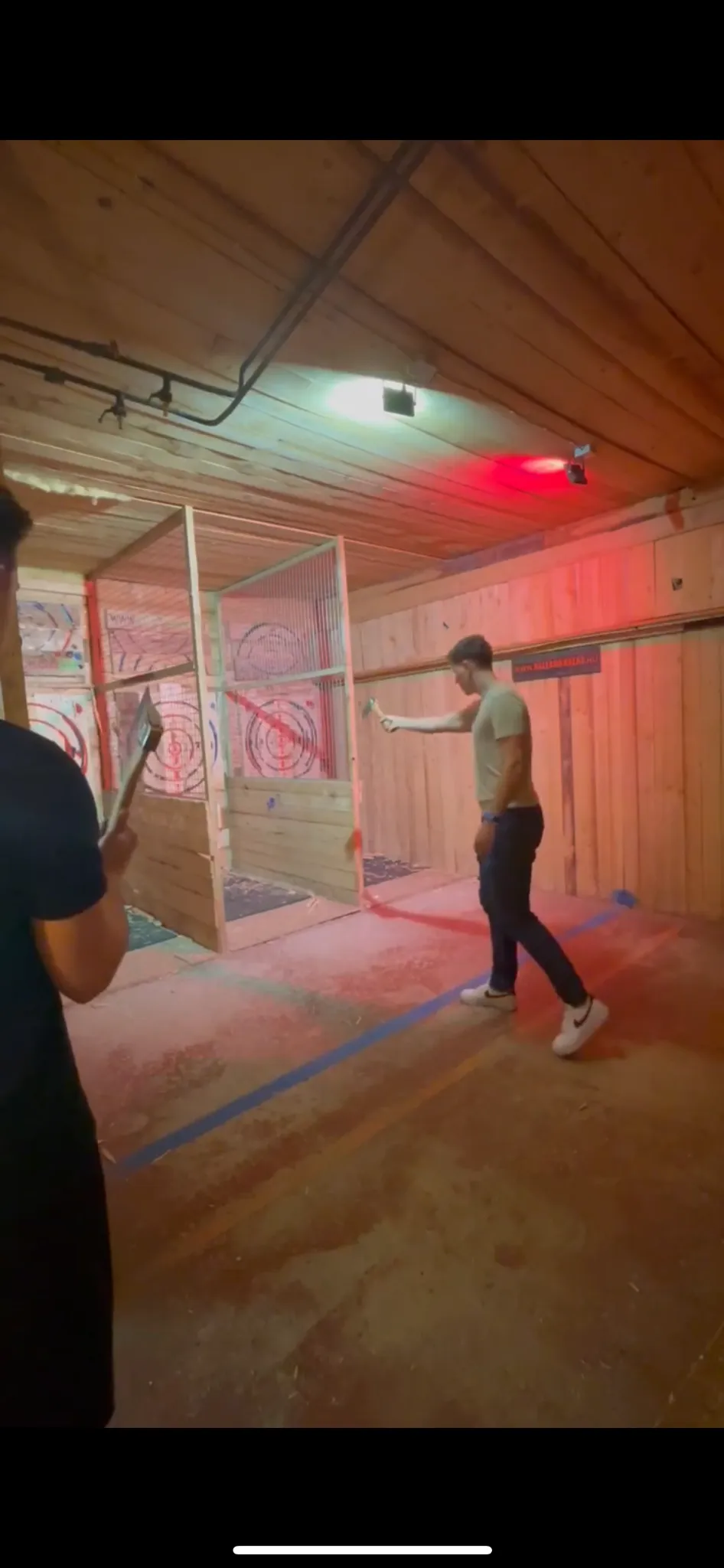 Balta dobálás - Budapest